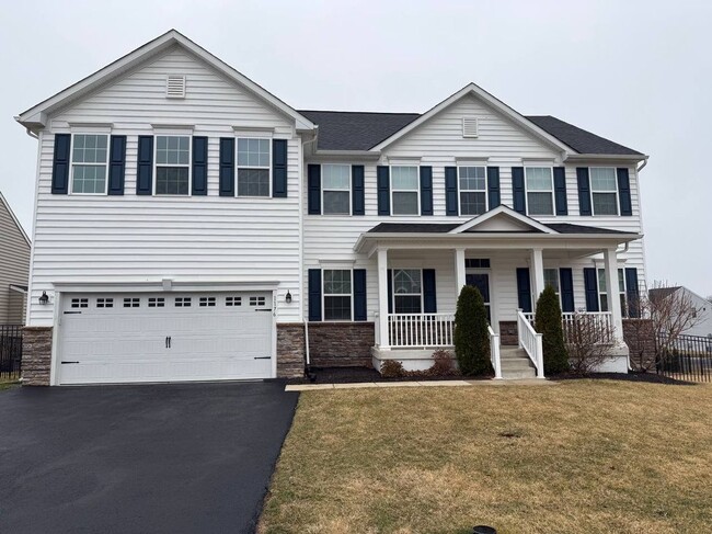 property at 1176 Lynch Cir