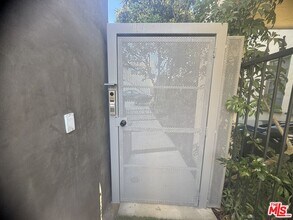 8261-8264 4th St in Los Angeles, CA - Building Photo - Building Photo