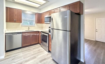 2901 Bay View Dr in Safety Harbor, FL - Building Photo - Building Photo