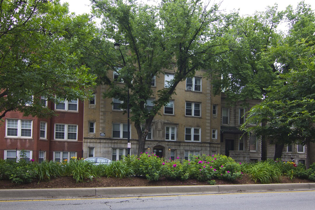 4024 N Ashland Ave in Chicago, IL - Foto de edificio