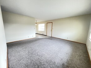530 Burnett Ave N, Unit 4 in Renton, WA - Building Photo - Building Photo
