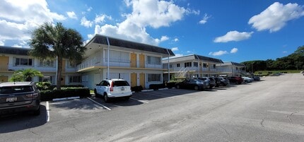 3322 Cynthia Ln in Lake Worth Beach, FL - Building Photo - Building Photo