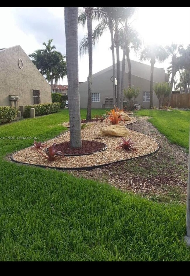 6435 SW 130th Ave in Miami, FL - Building Photo - Building Photo