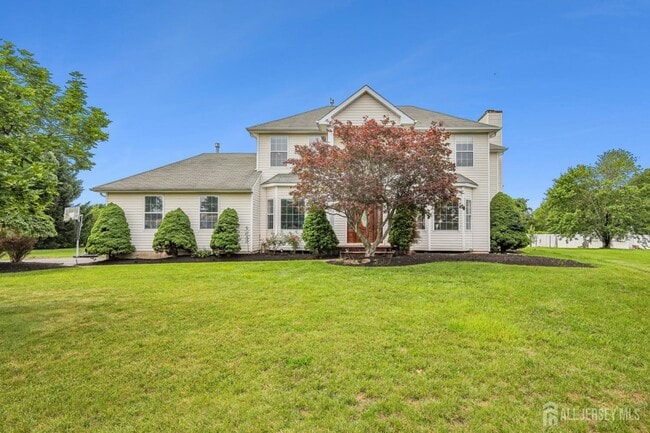 5 Abate Ct in Franklin Township, NJ - Building Photo - Building Photo
