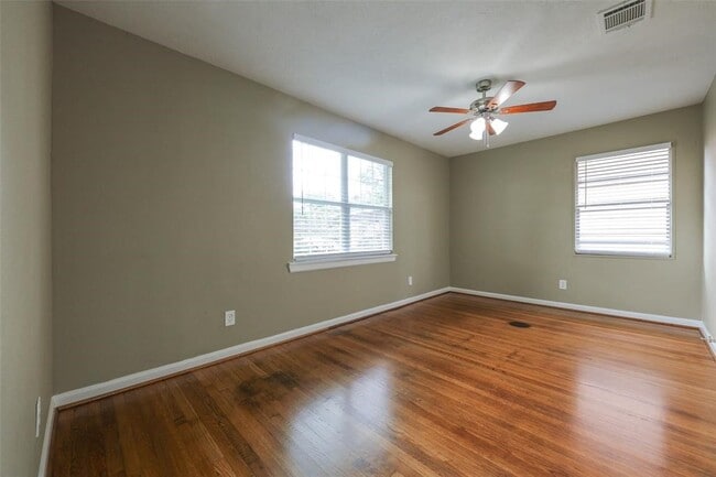 property at 4139 Lumberdale Rd