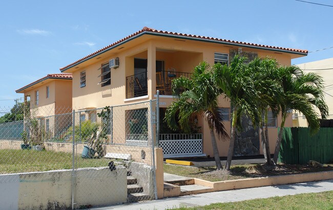 1544 SW 3rd St in Miami, FL - Building Photo - Building Photo