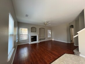 2858 Screech Owl Way in Sacramento, CA - Building Photo - Building Photo