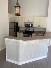 4871 Via Palm Lakes in West Palm Beach, FL - Foto de edificio - Building Photo