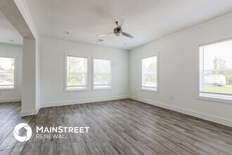 4358 Larkspur St in Houston, TX - Building Photo - Building Photo