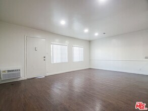 453 N Kingsley Dr in Los Angeles, CA - Building Photo - Building Photo
