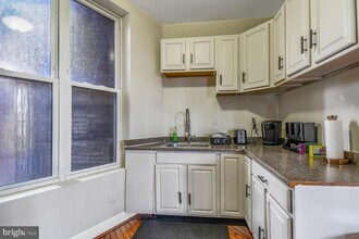 414 Florida Ave NW in Washington, DC - Foto de edificio - Building Photo