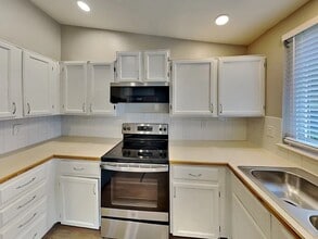 1815 S Genoa St in Aurora, CO - Building Photo - Building Photo