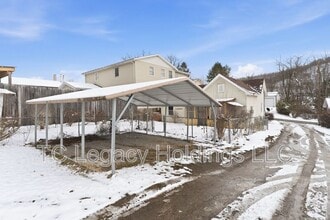 218 George St in Lumberport, WV - Building Photo - Building Photo