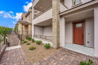 11550 Kindle Corner Ave in Las Vegas, NV - Building Photo - Building Photo