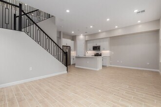 5039 E Campo Bello Dr in Scottsdale, AZ - Building Photo - Building Photo