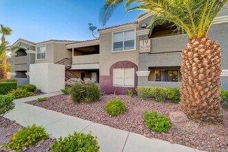 5055 W Hacienda Ave in Las Vegas, NV - Building Photo - Building Photo