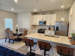 10603 Whitejacket in Conroe, TX - Foto de edificio - Building Photo