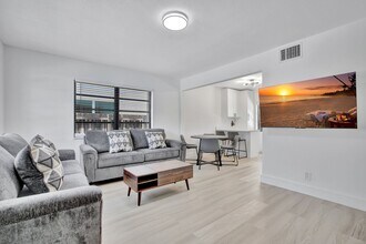 620 SW 7th Ave in Fort Lauderdale, FL - Building Photo - Building Photo