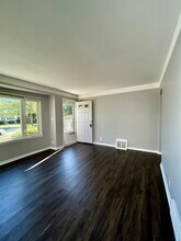 2271 Mark Ave in Lincoln Park, MI - Building Photo - Building Photo