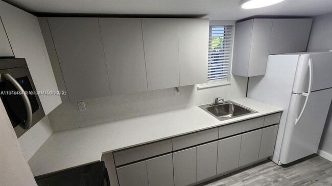 1467 SW 3rd St in Miami, FL - Building Photo - Building Photo