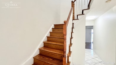 30 Caruso Dr in Brampton, ON - Building Photo - Building Photo