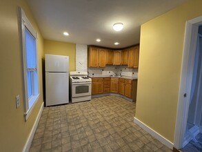 16 Flagg St, Unit #1 in Woburn, MA - Building Photo - Building Photo