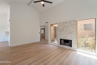 1717 N Ventura Ln in Tempe, AZ - Building Photo - Building Photo