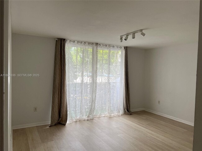 property at 1740 NW N River Dr