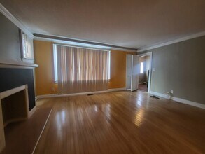 16606 Washburn St in Detroit, MI - Foto de edificio - Building Photo