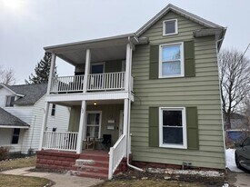 531 Eastern Ave NE, Unit B in Grand Rapids, MI - Building Photo