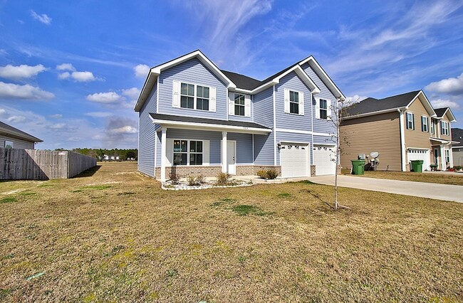 566 Burke Dr in Hinesville, GA - Building Photo - Building Photo