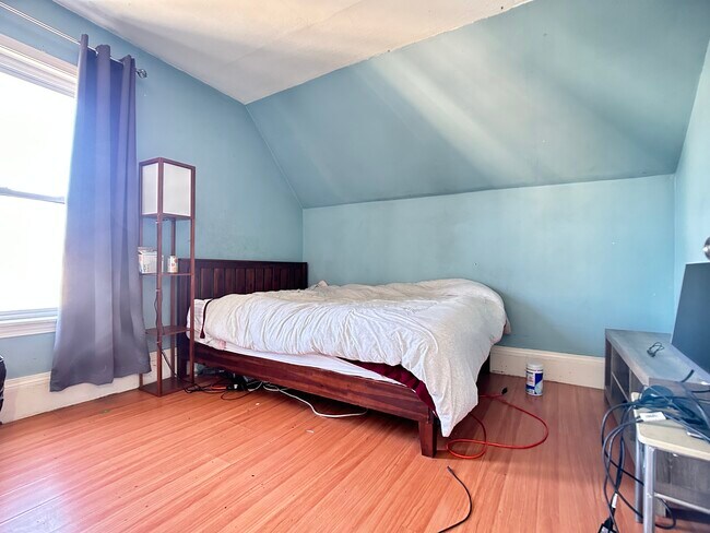 72 Antwerp St, Unit NA in Boston, MA - Foto de edificio - Building Photo