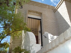 6201 Escondido Dr in El Paso, TX - Building Photo