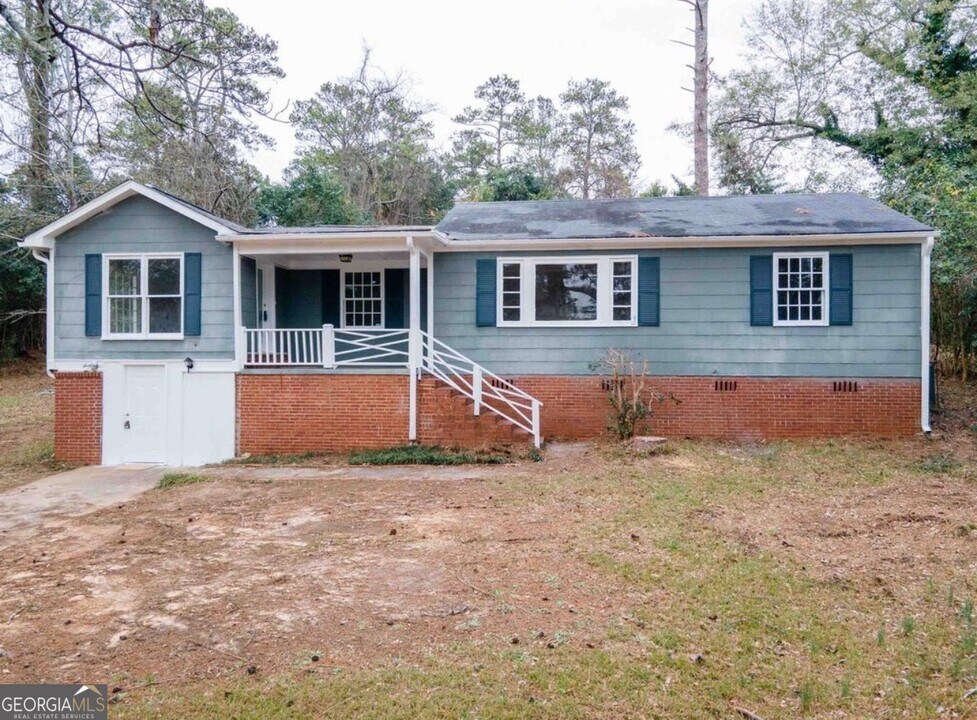 1755 Foster Pl in Macon, GA - Building Photo