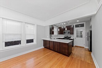 4821 N Washtenaw Ave, Unit # 02 in Chicago, IL - Building Photo - Building Photo