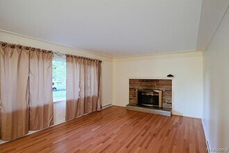 734 N Monroe St in Monroe, MI - Building Photo - Building Photo