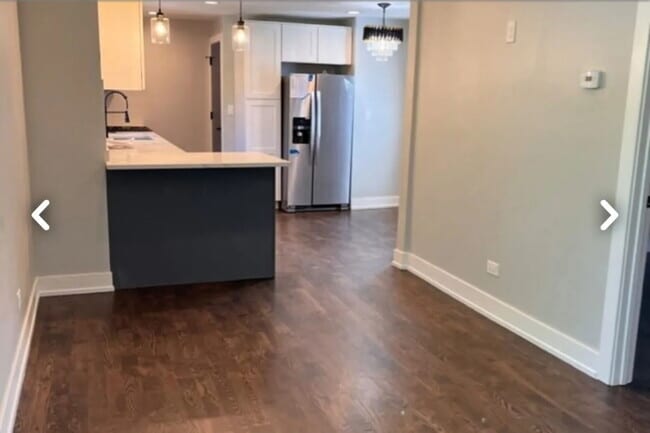 201 S Vine St in Hinsdale, IL - Building Photo - Building Photo