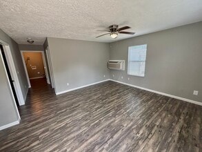 108 Scott Dr in Edmonton, KY - Building Photo - Building Photo