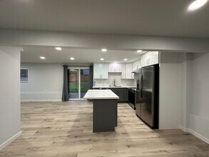 20914 3rd Ave W, Unit B in Lynnwood, WA - Building Photo - Building Photo