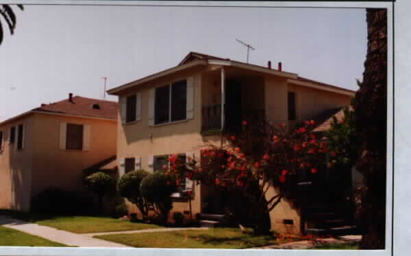 11906 Avon Way in Los Angeles, CA - Building Photo - Building Photo