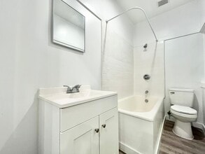 1411 S Burlington Ave in Los Angeles, CA - Building Photo - Building Photo