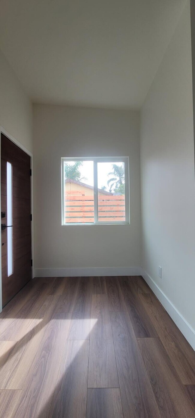 372 N Alessandro St in Banning, CA - Foto de edificio - Building Photo