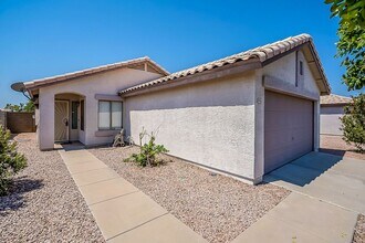 9941 E Dragoon Cir in Mesa, AZ - Foto de edificio - Building Photo