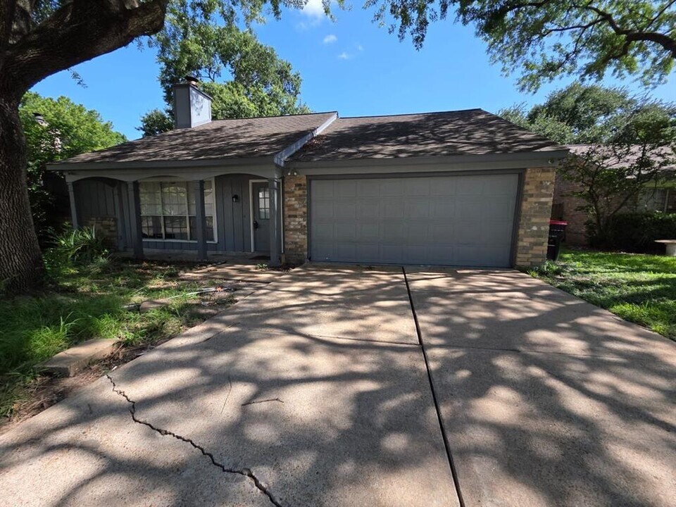 12303 Dapple Ln in Houston, TX - Foto de edificio