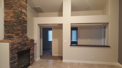 1204 Claim Jumper Dr in Las Vegas, NV - Building Photo - Building Photo