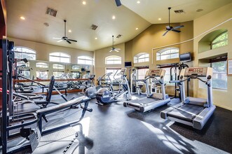 7050 E Sunrise Dr, Unit 10105 in Tucson, AZ - Foto de edificio - Building Photo