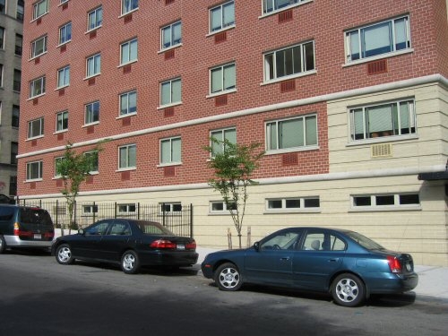 West Tremont Avenue Apartments in Bronx, NY - Building Photo - Building Photo