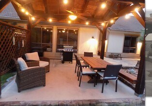 108 Nimrod in Horseshoe Bay, TX - Building Photo - Building Photo