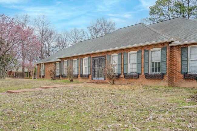 356 Perkins Extd in Memphis, TN - Building Photo - Building Photo