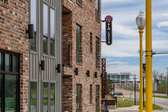 101 Elm in Waco, TX - Foto de edificio - Building Photo